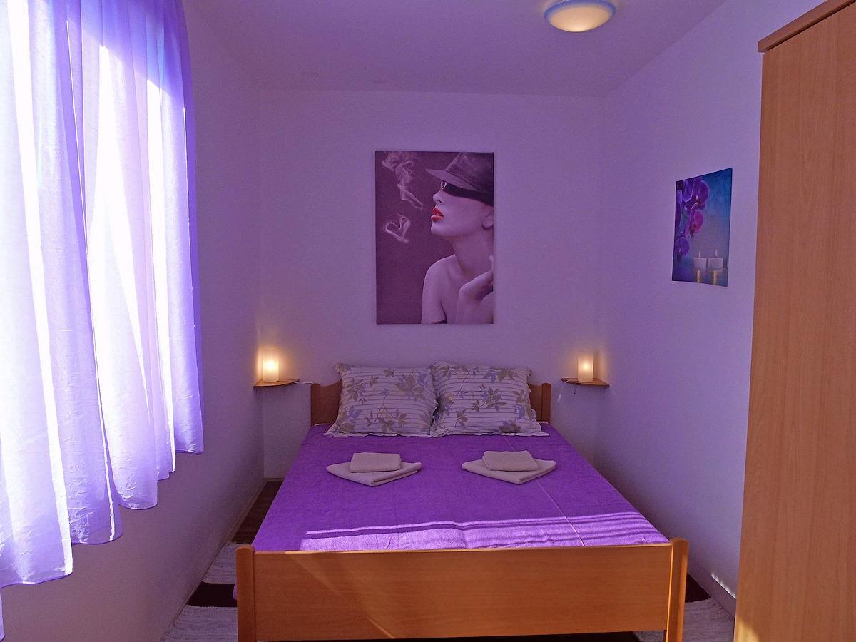 Apartment Blanka By El-Pi Tours Njivice Esterno foto